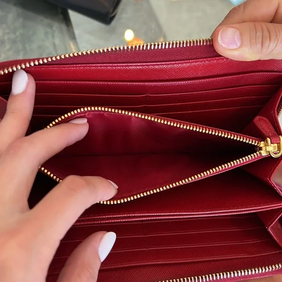 Prada wallet - Picture 5 of 6